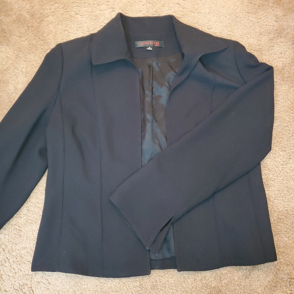 Anne Klein black suit - Picture 14 of 14